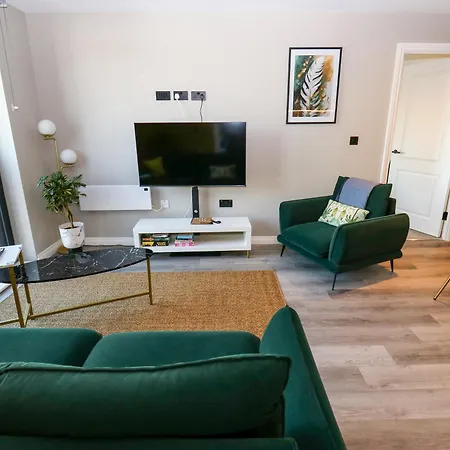 Emerald Retreat Apartment *